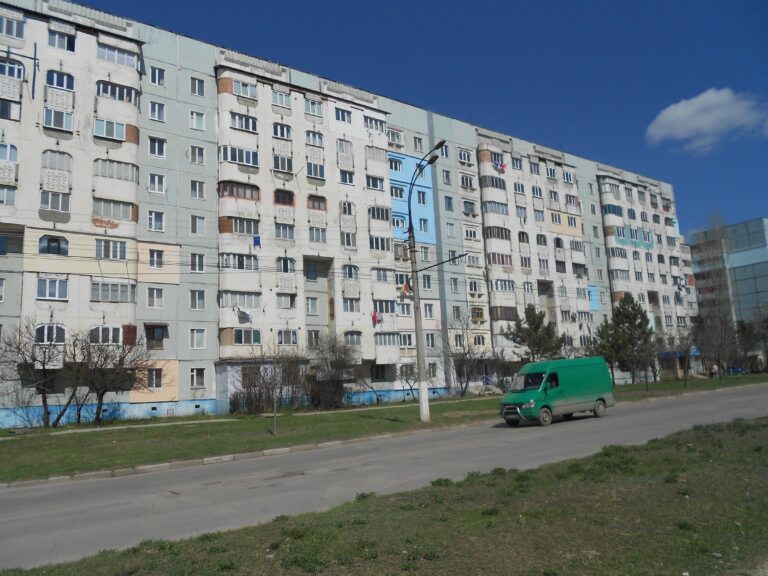 Sute de blocuri din București rămân fără încălzire și apă caldă, după o avarie. Care sunt zonele afectate