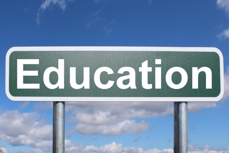 Importanța educației financiare în România