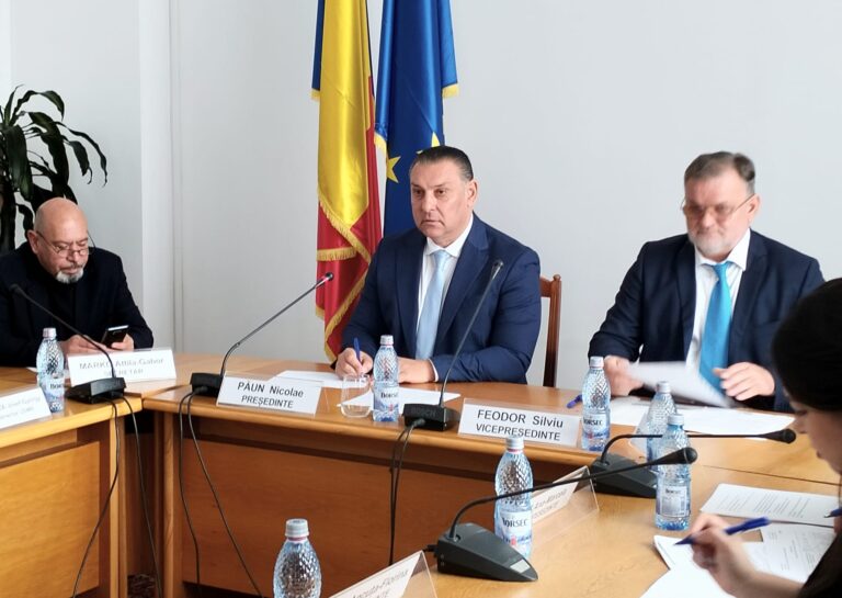 Deputat Nicolae Păun: Reducerea deficitului, o haiducie pe invers: se ia de la săraci, sunt protejați bogații!